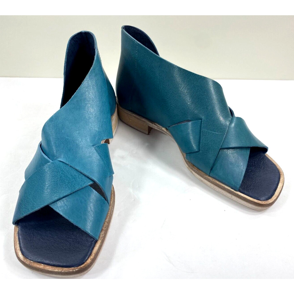 Free People Sun Valley Women’s Green Leather Sandals Size 5.5 NWOB